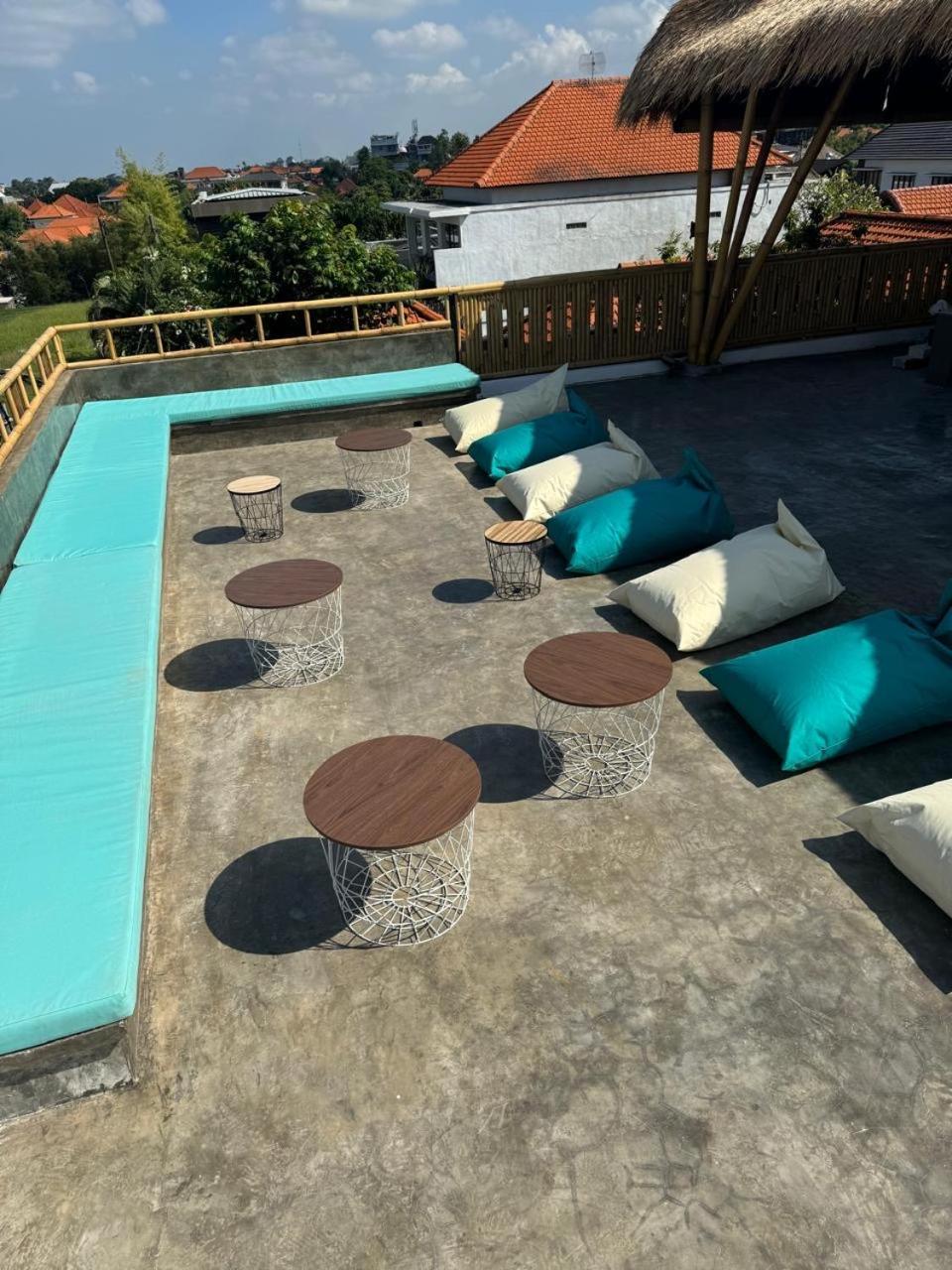Canggu Central Hostel Экстерьер фото