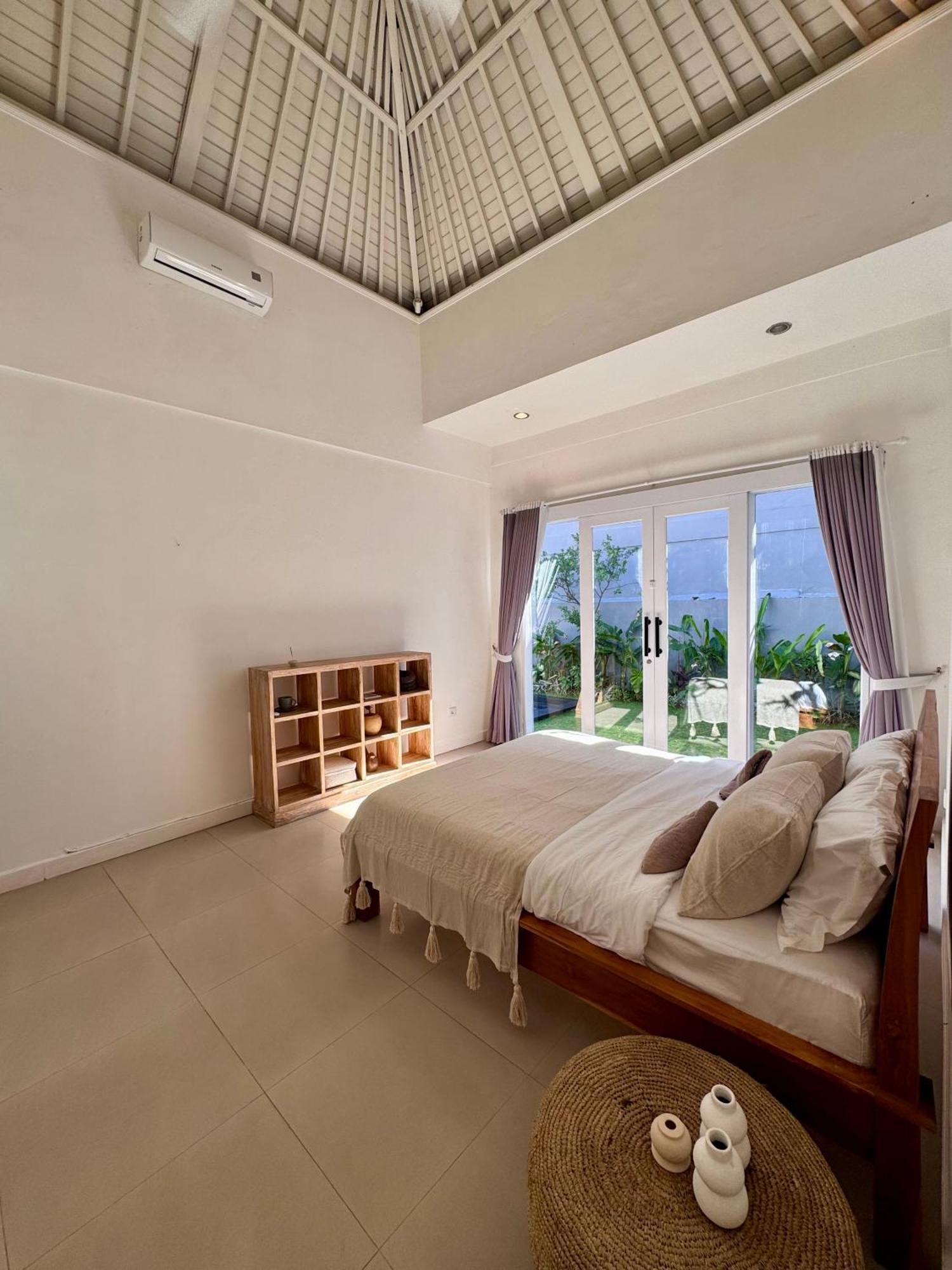 Canggu Central Hostel Экстерьер фото